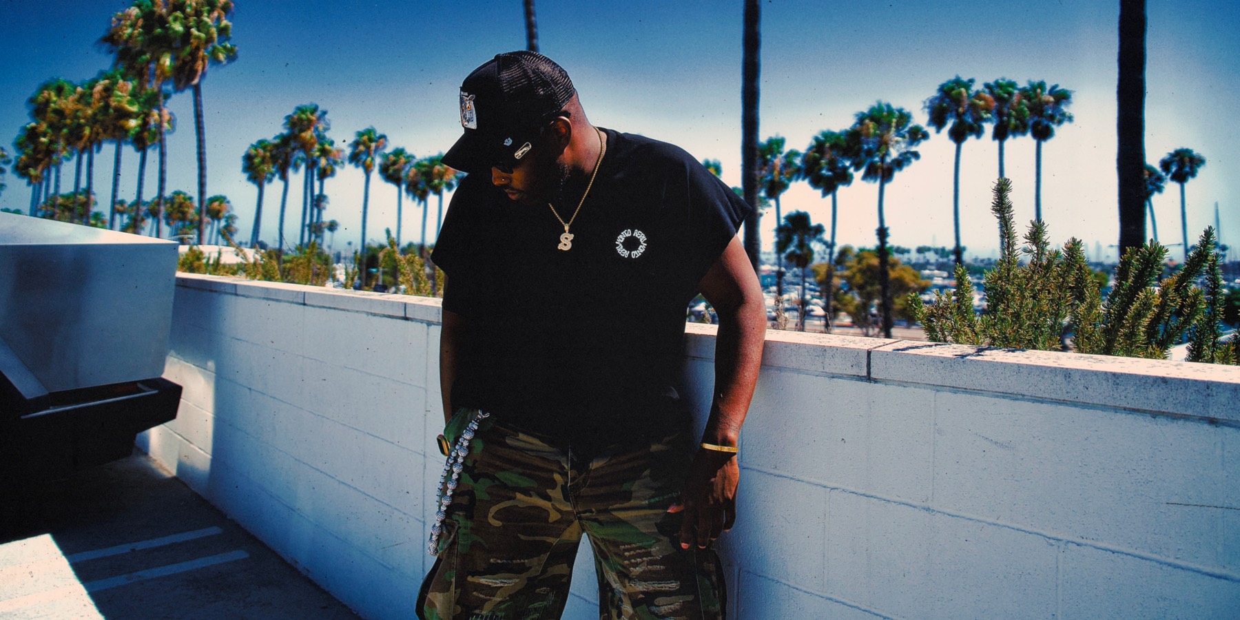 Monto Aeru garment worn on location